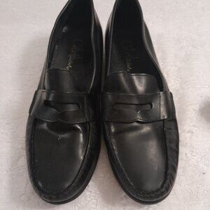 Cole Haan Classic Black Loafers (labeled 6, fits 7/7.5)